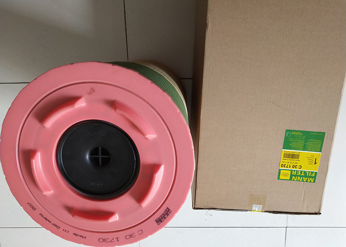 Mann de Filters van de Vrachtwagenlucht C301730 voor verwijderen de Lucht ISO9001 van het Geurstof